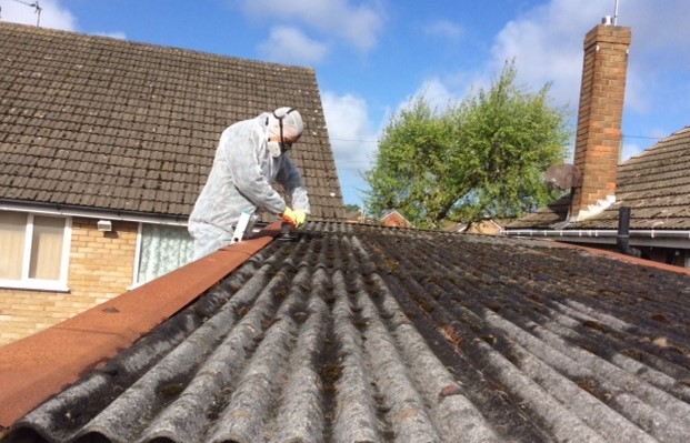 asbest in roofing verwijderen